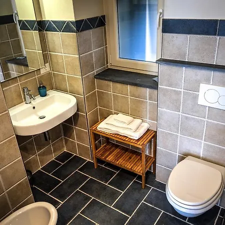 Alojamento de Acomodação e Pequeno-almoço U Campanin 3*