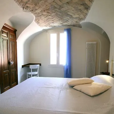 Alojamento de Acomodação e Pequeno-almoço U Campanin